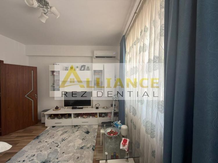Apartament cu 2 camere decomandat în Theodor Pallady
