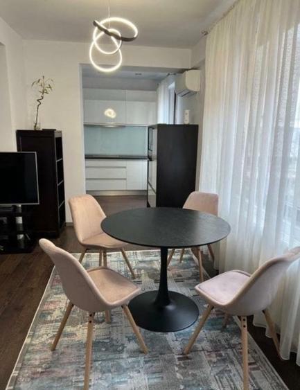 Apartament cu 2 camere semidecomandat, mobilat în Dorobanți
