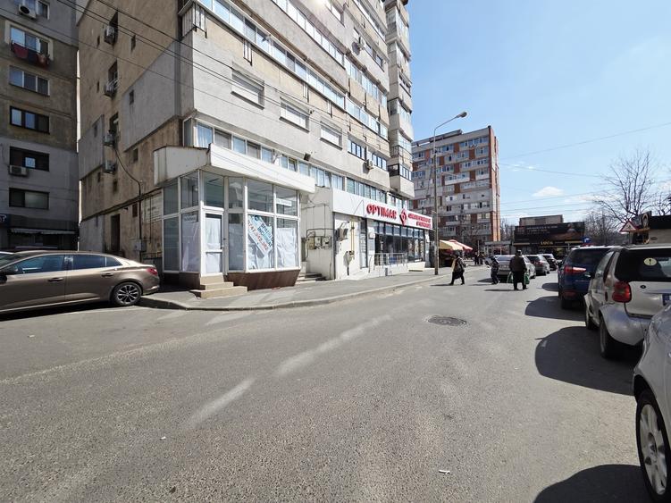 Spațiu comercial, de 36 mp, în Micro 18