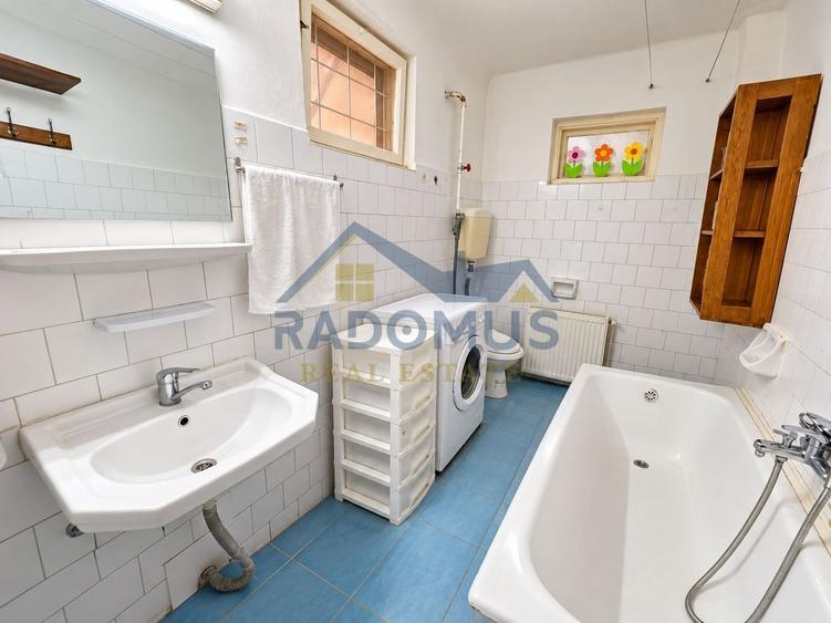 Casă individuală cu 6 camere cu Canalizare în Lupeni