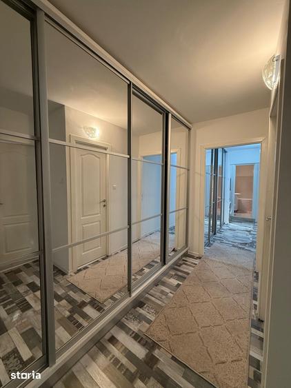 Apartament cu 3 camere în Traian