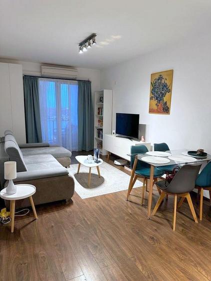 Apartament cu 2 camere semidecomandat în Bună Ziua