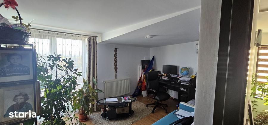 Casă cu 4 camere cu Teren 200 Mp în Cug