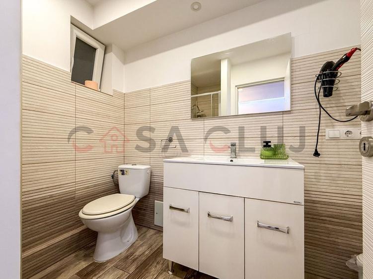 Apartament cu 2 camere semidecomandat, mobilat în Central