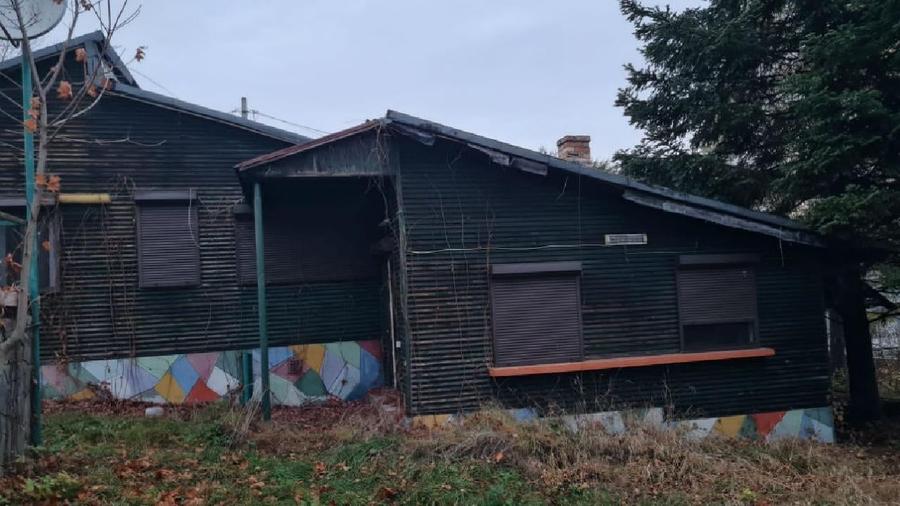 Casă individuală cu 5 camere cu Teren 1481 Mp în Nord