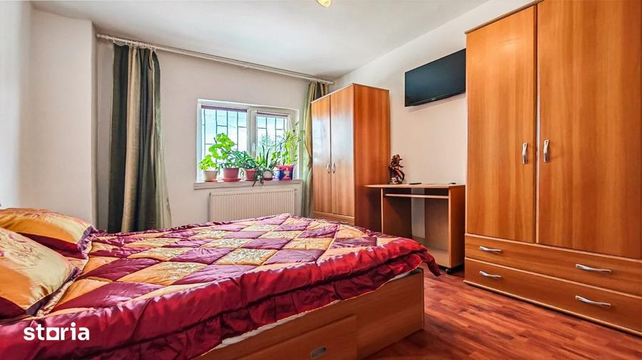 Apartament cu 3 camere decomandat în Sud