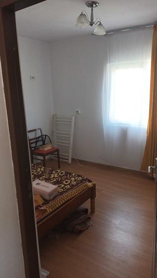 Casă cu 3 camere în Central