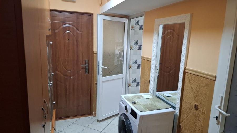 Apartament cu 2 camere nedecomandat în Central