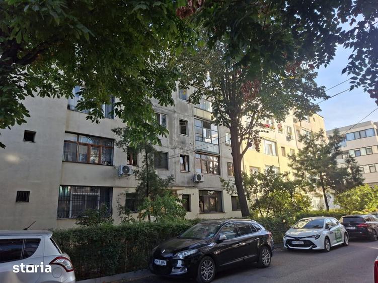 Apartament cu 2 camere semidecomandat în Malu Roșu