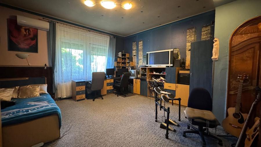 Apartament cu 4 camere, mobilat în P-ța Maria