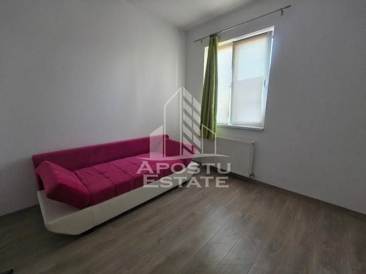 Apartament cu 3 camere decomandat, mobilat în Giroc