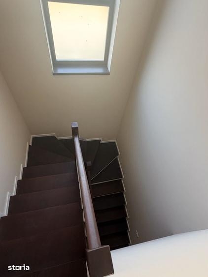 Casă cu 4 camere cu Teren 218 Mp în Sânandrei