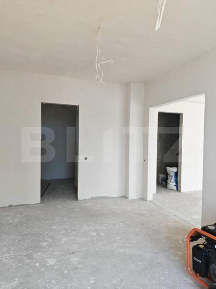 Casă individuală cu 4 camere cu Canalizare în Tureni
