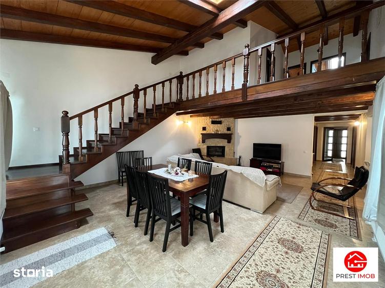 Casă cu 6 camere cu Teren 46000 Mp în Ceuaș