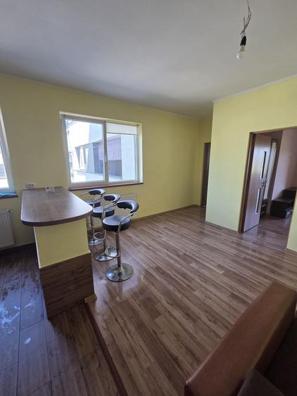 Apartament cu 2 camere semidecomandat în Florești