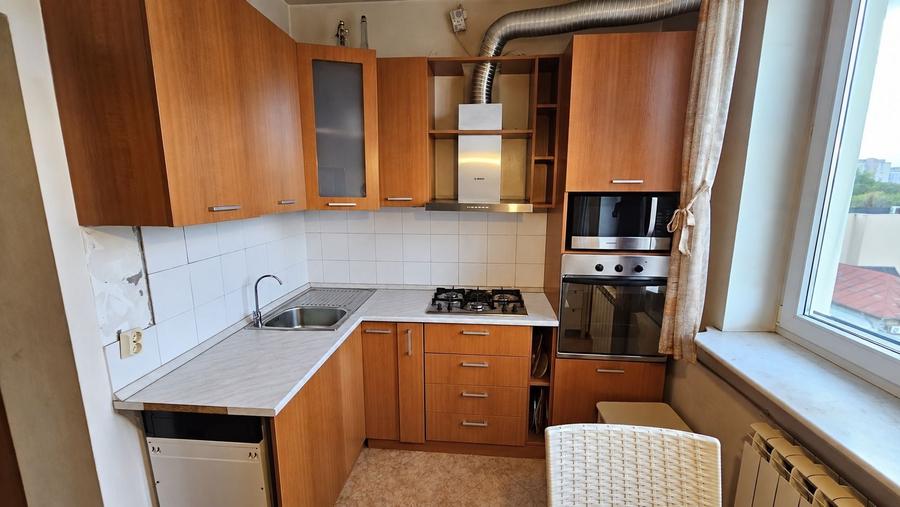Apartament cu 3 camere decomandat, mobilat în Vatra Luminoasă