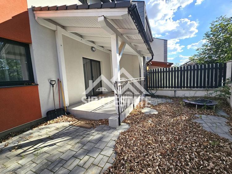 Duplex cu 4 camere cu Canalizare în Șelimbăr