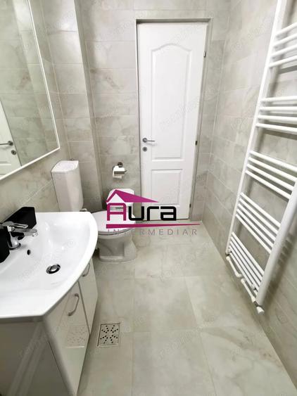 Apartament cu 2 camere nedecomandat în Piața Veche