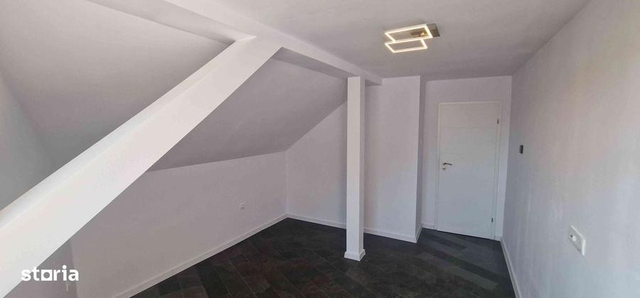 Apartament 2 camere, mansarda, zona centrala Brasov 650/luna - 3