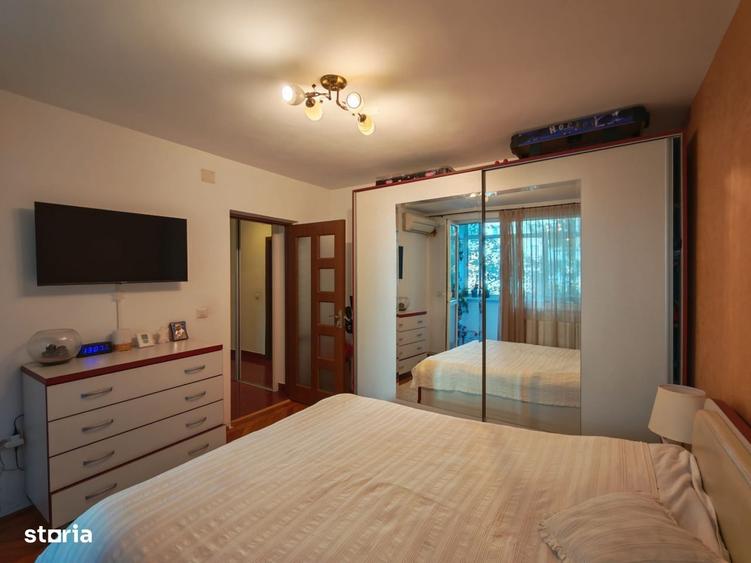 Apartament cu 3 camere decomandat, mobilat în Cornișa
