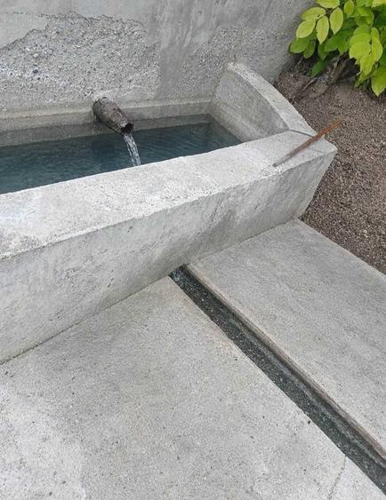 Casă cu 4 camere cu Teren 2000 Mp în Prundu