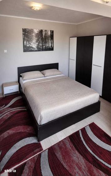 Apartament cu 4 camere, mobilat în Triaj