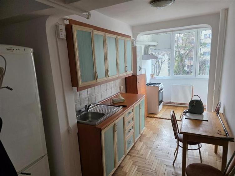 Apartament cu 2 camere circular, mobilat în Grigorescu