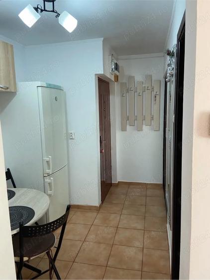 Apartament cu 2 camere semidecomandat în Hipodrom