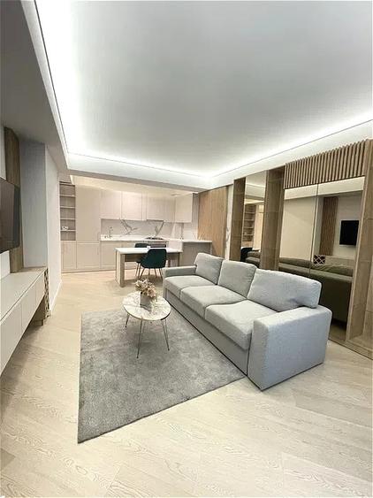 Apartament cu 2 camere semidecomandat, mobilat în Pipera