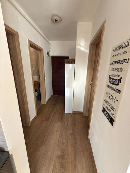 Apartament cu 3 camere decomandat în Terezian