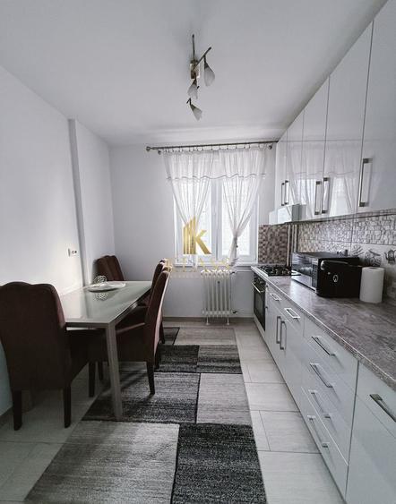 Apartament cu 3 camere decomandat, mobilat în Gorjului