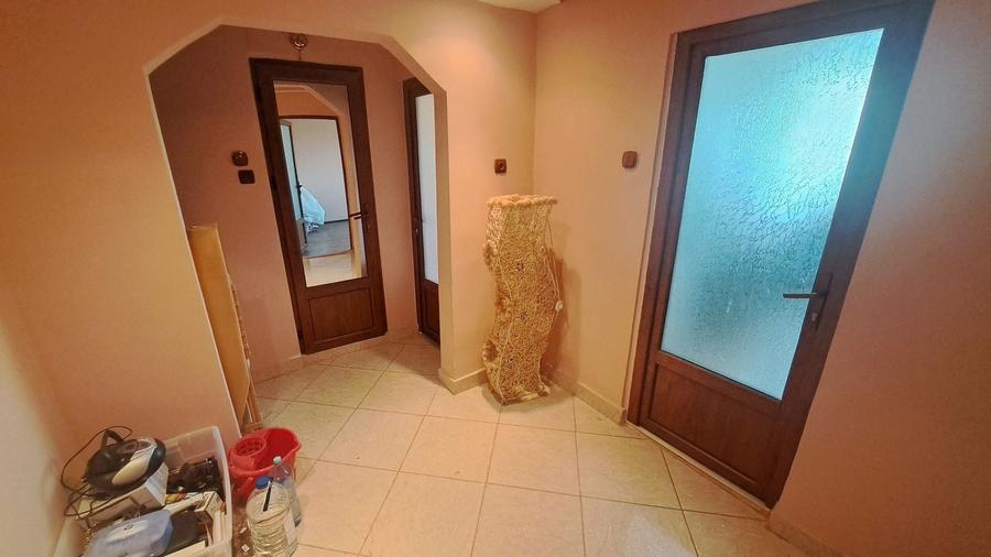 Apartament cu 2 camere decomandat în Dorobanți