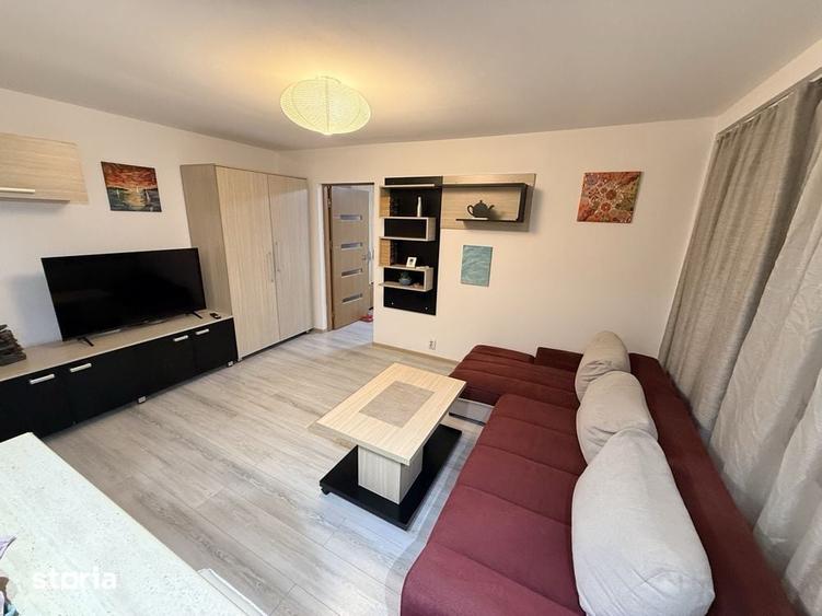 Apartament cu 3 camere decomandat în Olimpia-Stadion