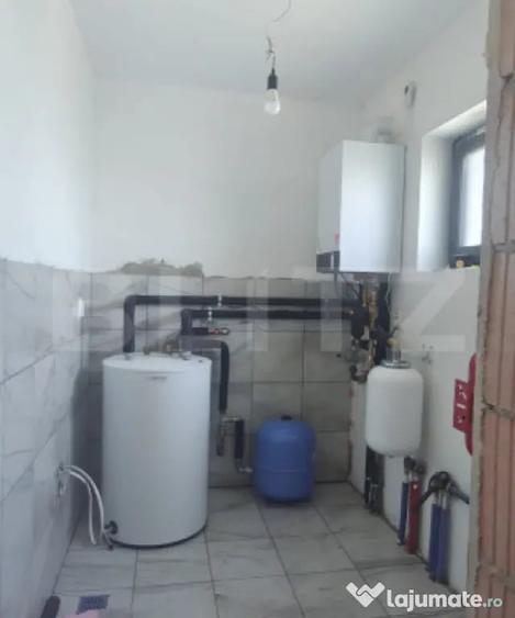 Casă cu 5 camere cu Teren 1000 Mp în Unirea