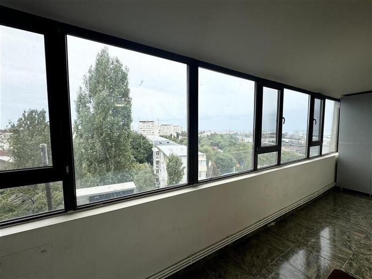Apartament cu 2 camere decomandat, mobilat în Republica