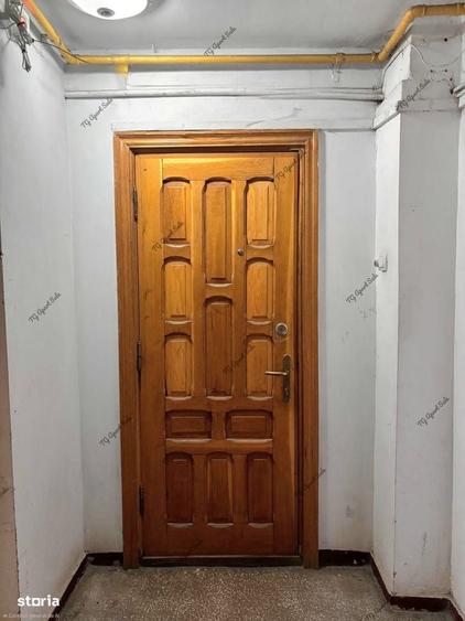 Apartament cu 3 camere decomandat în Vitan