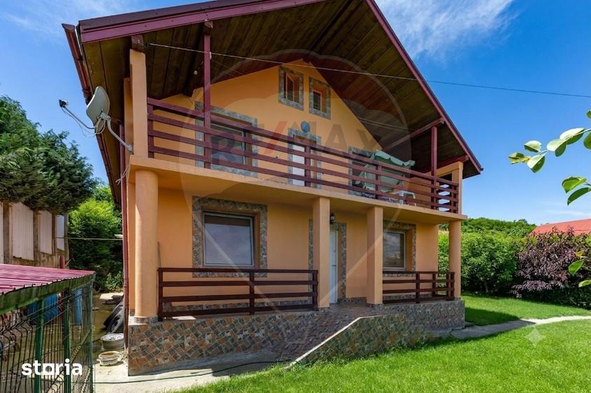 Casă cu 5 camere cu Teren 600 Mp în Hemeiuș