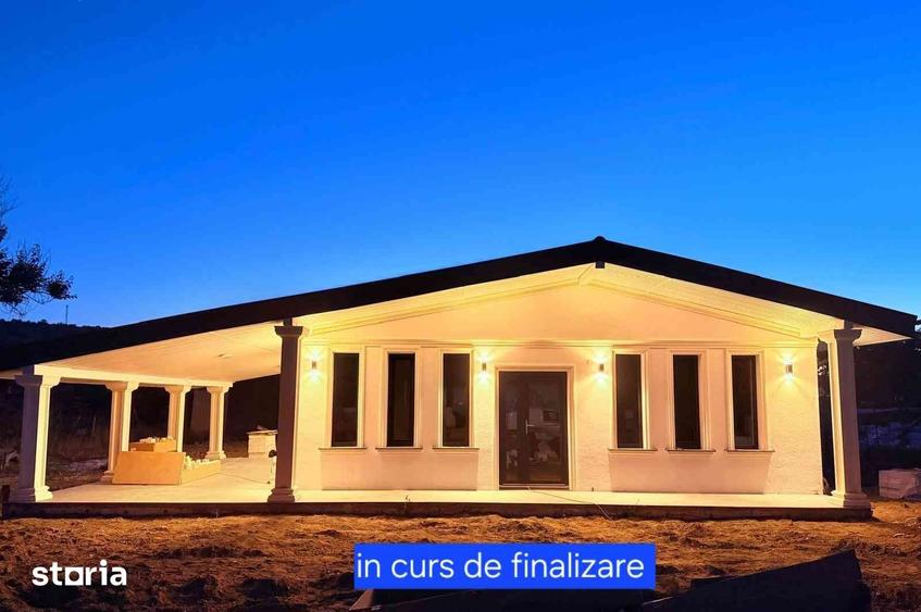 Casă cu 4 camere cu Teren 900 Mp în Podu Roș