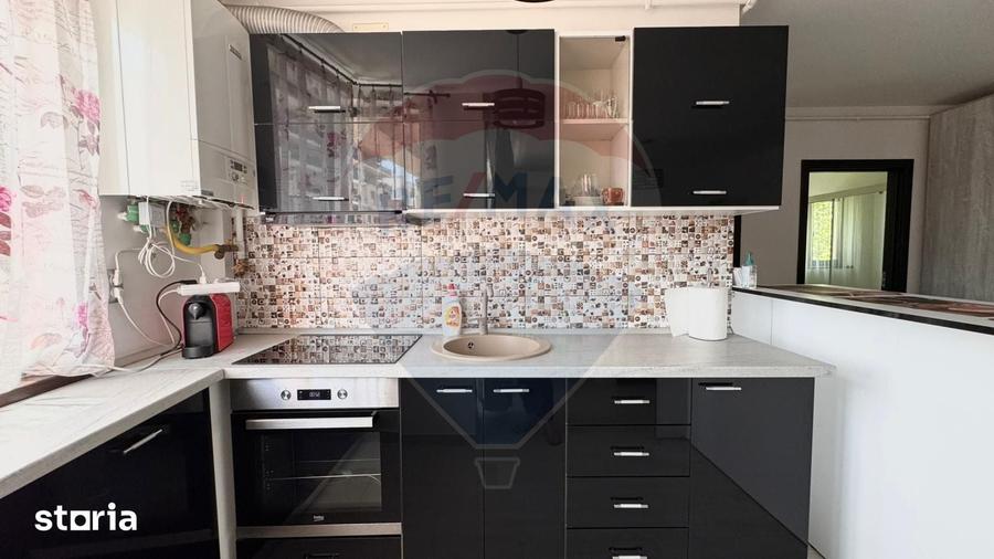 Apartament cu 3 camere semidecomandat în Bulgaria