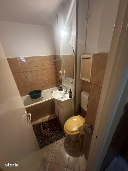 De vanzare apartament cu 2 camere decomandat,etajul 1,Dealul Florilor - 7