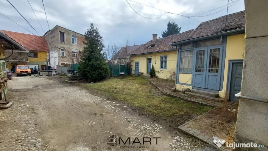 Casă cu 5 camere cu Teren 1425 Mp în Ultracentral