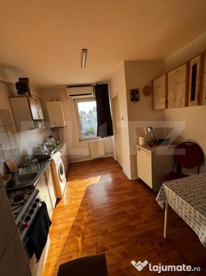 Apartament cu 2 camere decomandat în Central