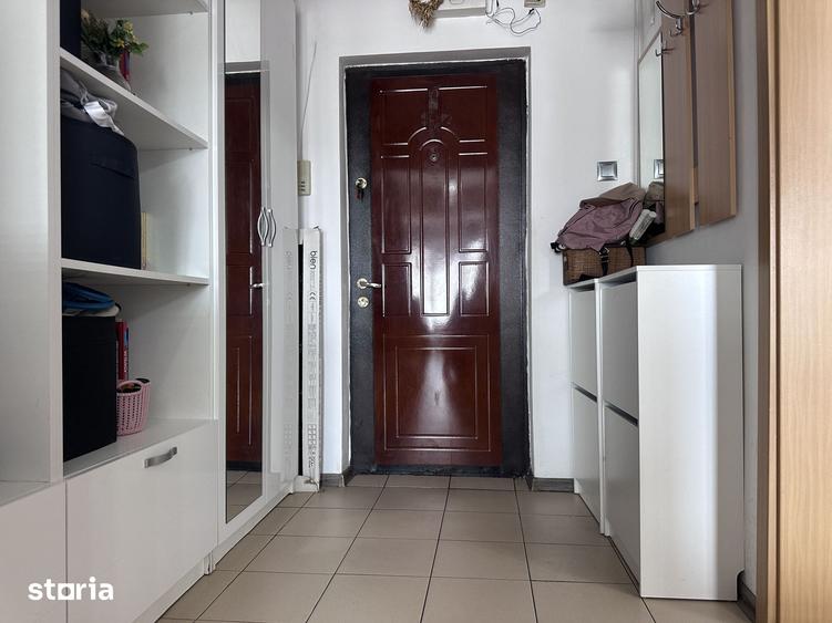 Primitor ?i luminos! Vanzare apartament cu 2 camere in M6, Targovi?te. - 1