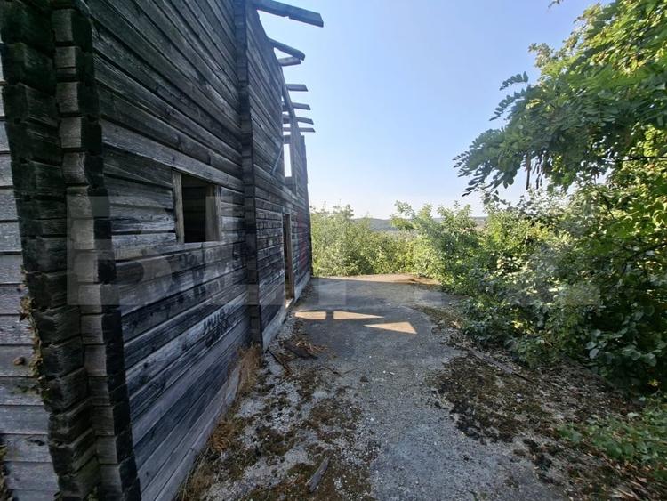 Teren Construcții intravilan de 500 mp, în Cornișa