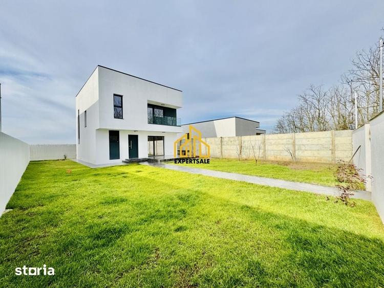 Casă cu 4 camere cu Teren 330 Mp în Clinceni