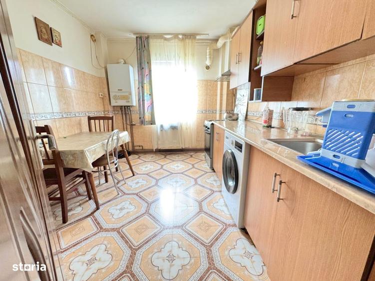 Apartament cu 2 camere decomandat în Republicii