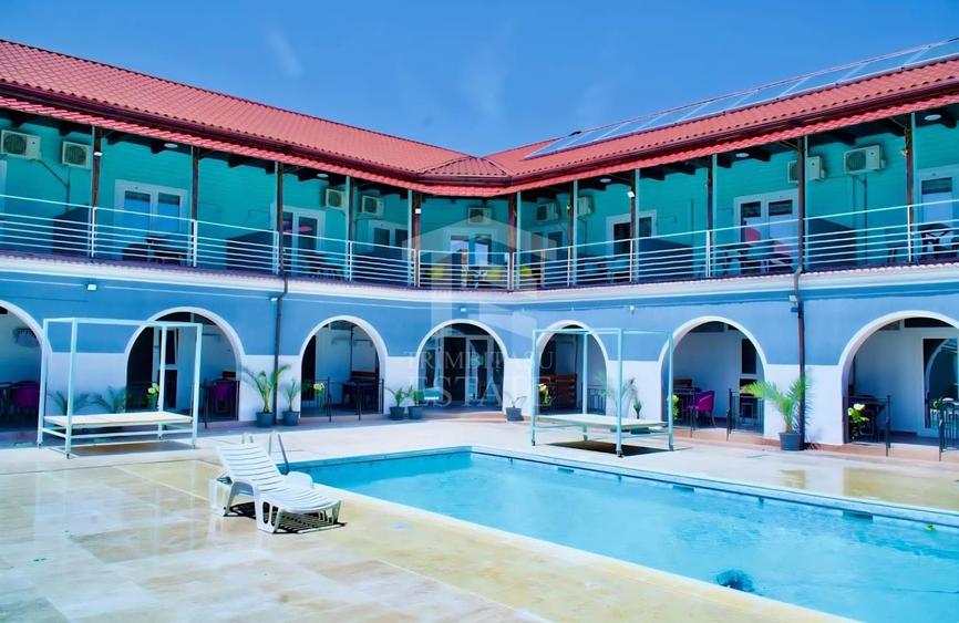Casă cu 25 camere cu Piscina în Central
