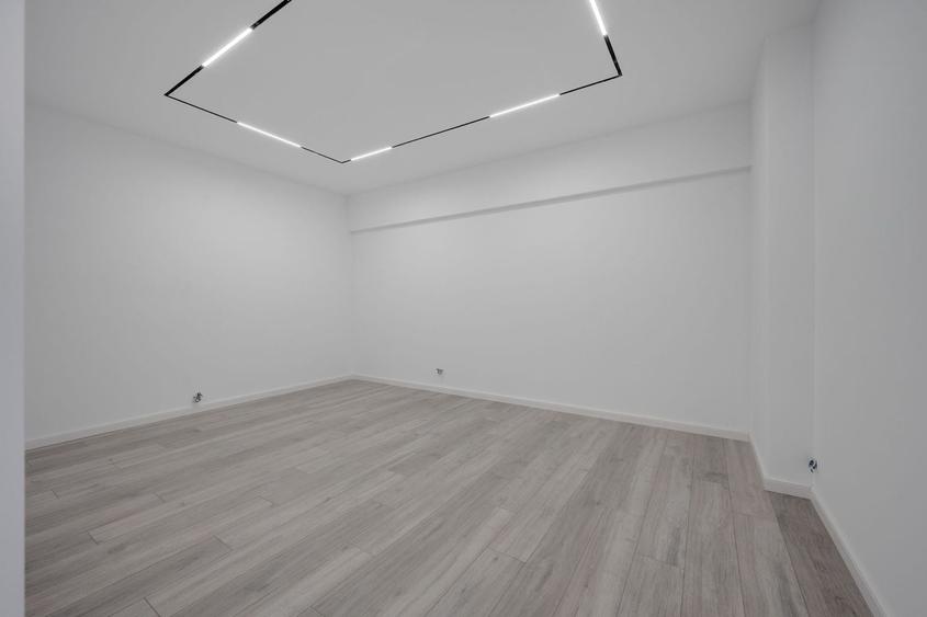 Apartament cu 6 camere decomandat în Nord