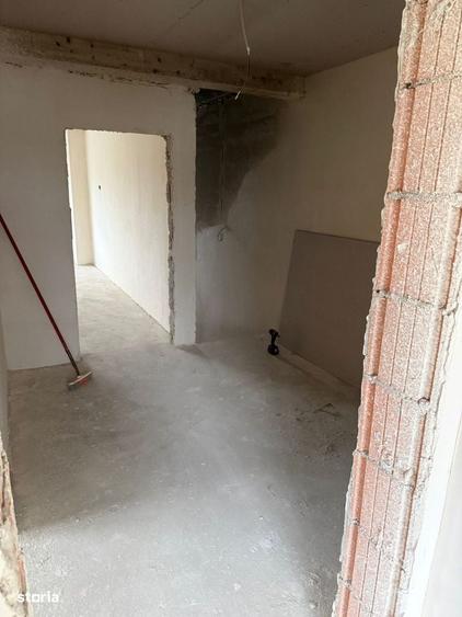 Apartament cu 4 camere în Moșnița Veche