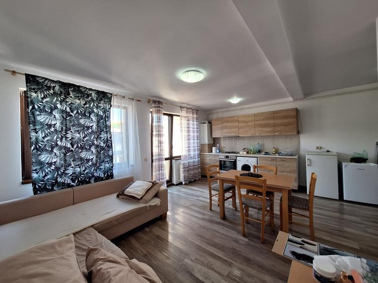 Apartament cu 2 camere semidecomandat, mobilat în Florești — fotografia 1